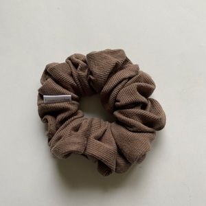 haven + ohlee scrunchie